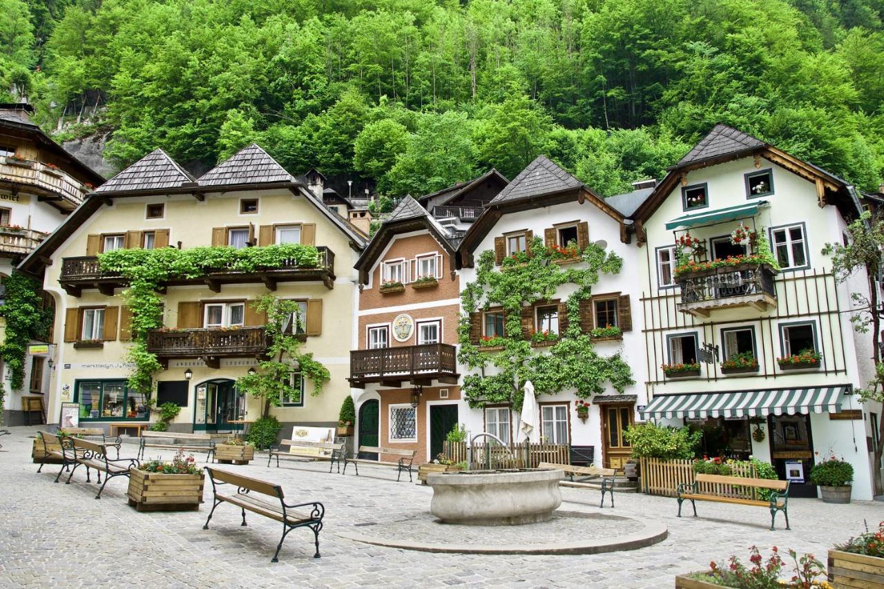 Haus Am Hof - 15Th Century House At The Lake, Near The Marketplace, With A Balcony Hallstatt Exterior foto