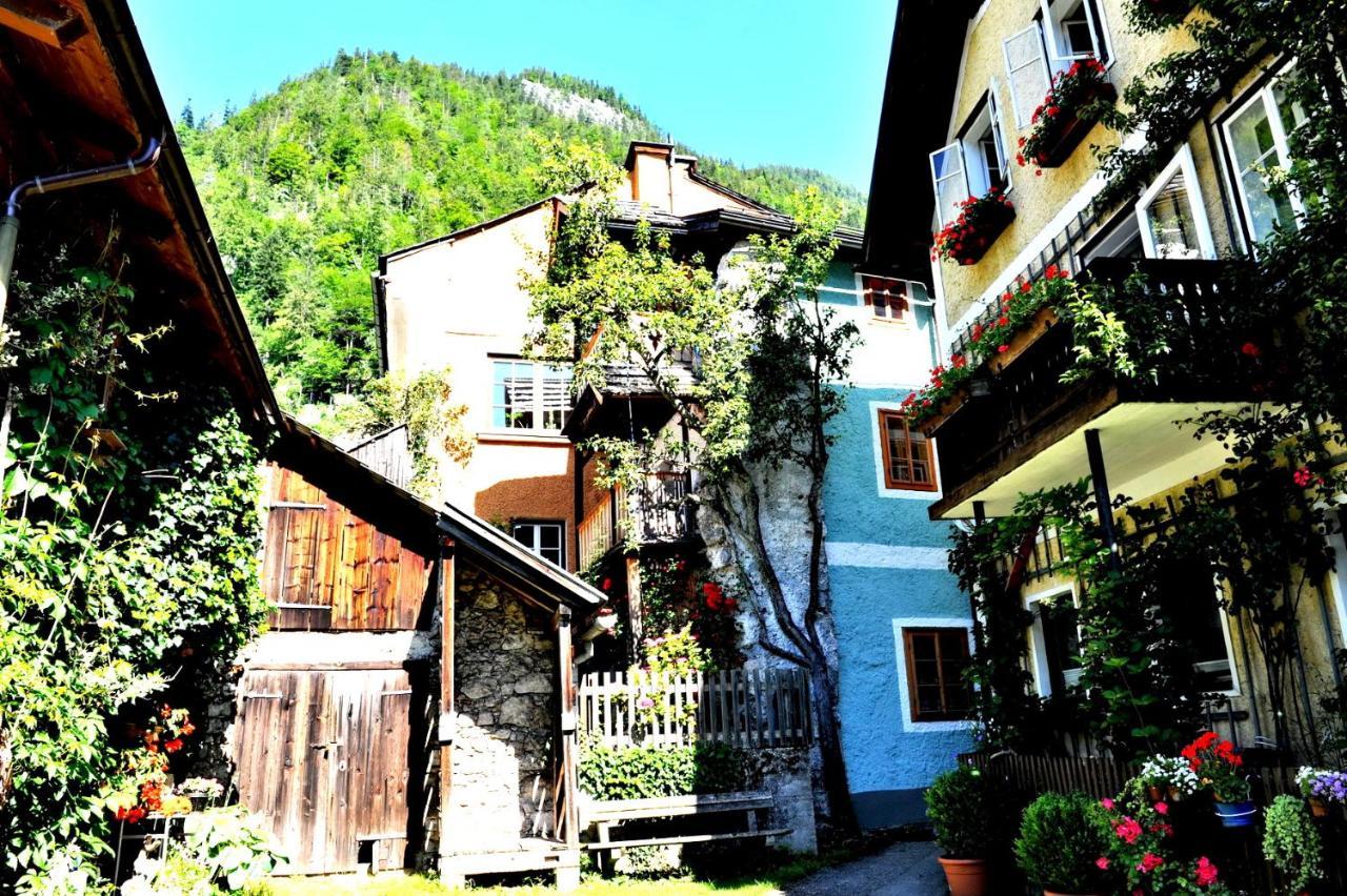 Haus Am Hof - 15Th Century House At The Lake, Near The Marketplace, With A Balcony Hallstatt Exterior foto